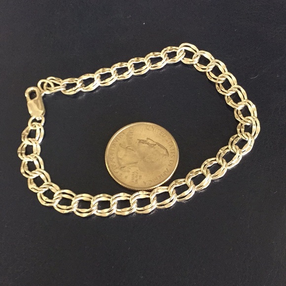 Ladies Sterling Silver Charm Bracelet. - Picture 5 of 5